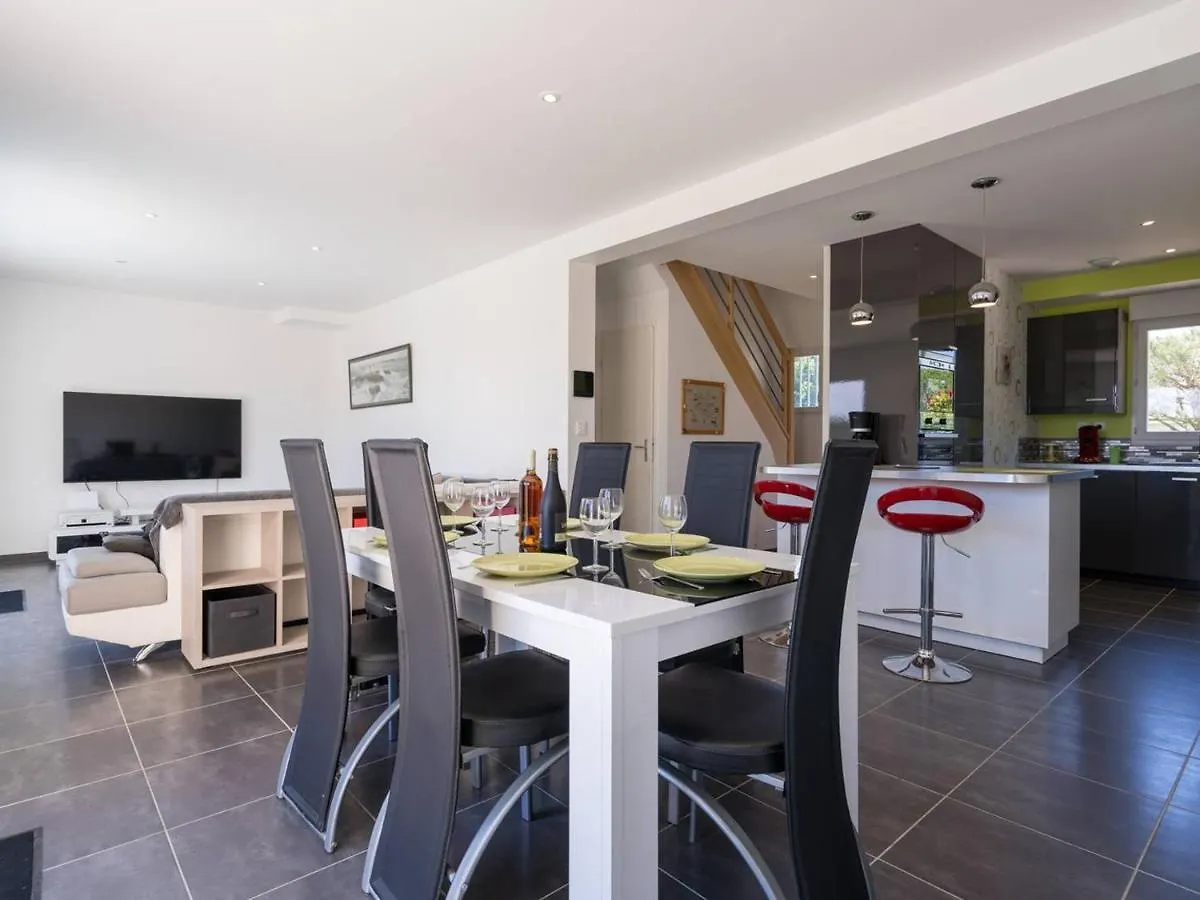 Maison Familiale Avec Jardin Clos, 4 Pieces, 6 Pers, Proche Plage Et Commerces, Wifi, Parking Inclus. - Fr-1-477-192 Locmariaquer